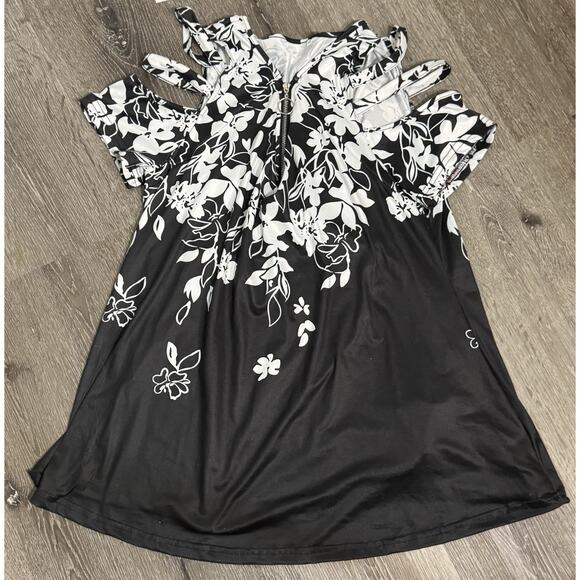 SHEIN Black & White 1/4 Zip Cold Shoulder Floral Shirt, 2XL - Picture 1 of 5